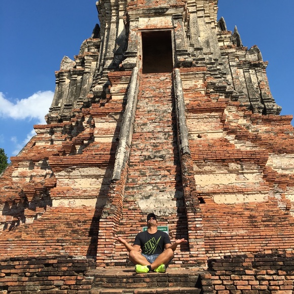 Meet your Posher, Kevin - Picture 2 of 2